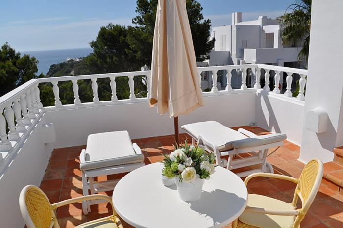 Hotel Village Cala Vadella  Zimmer foto